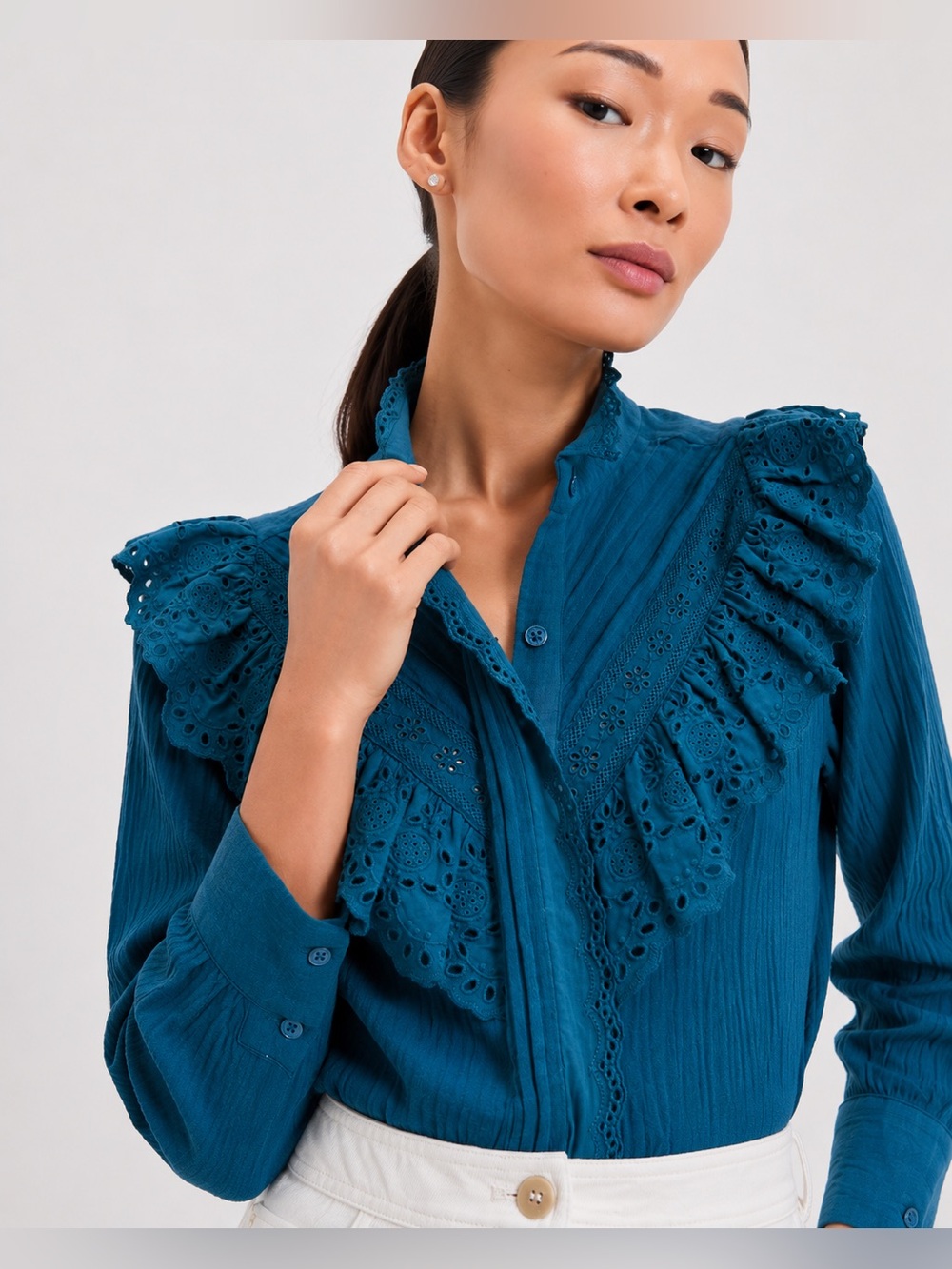 Hyacinth House Tuckernuck Eyelet Ruffle Blouse | Teal Blue | XL